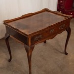 Антикварный чайный столик в стиле Чиппендейл 1930-х гг. 