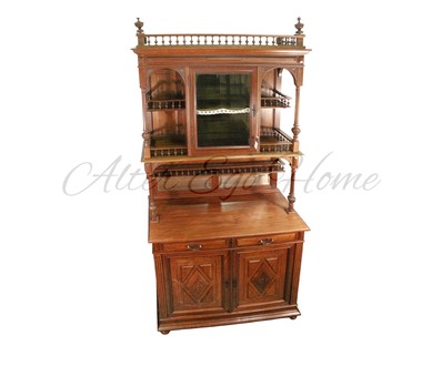 Антикварный буфет с резной балюстрадой 1860-х гг. 