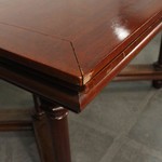 Антикварный стол с балюстрадой 1870-х гг. 