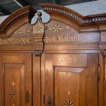 Антикварный шкаф 1800-х гг.