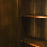 Антикварный книжный шкаф в неоготическом стиле 1910-х гг. 