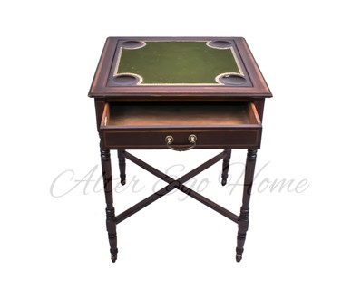 Старинный игральный столик из Англии