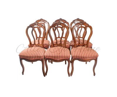Комплект антикварных стульев с прорезными спинками