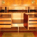 Антикварный секретер в стиле неоклассицизм 1760-х гг.