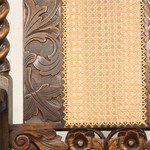 Антикварное дубовое кресло с ротанговой спинкой 1860-х гг. 