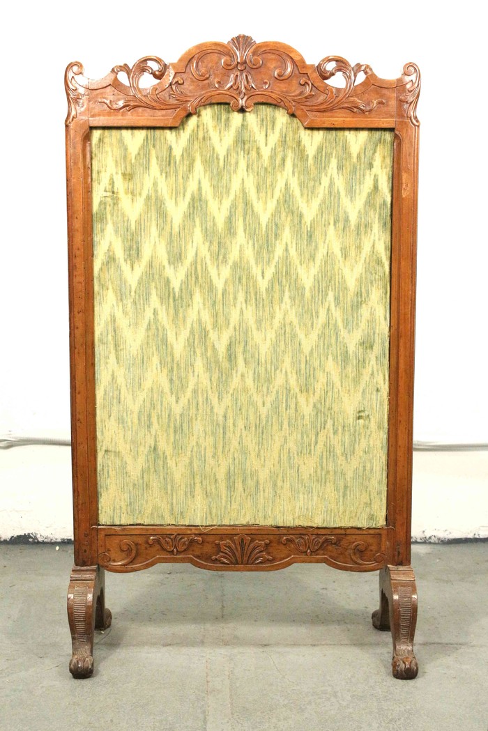 Антикварный каминный экран с резным навершием 1750-х гг. 