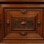 Антикварный немецкий буфет с раскрепованным фасадом и арочной нишей 1870-х гг. 