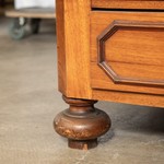 Антикварный шкаф-витрина 1860-х гг. 