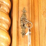 Антикварный буфет в стиле неоренессанс 1850-х гг. 