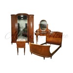 Комплект антикварной ореховой мебели для спальни 1870-х гг.  