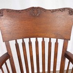Антикварное английское кресло с вращающейся осью