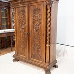 Мебельный гарнитур для кабинета в неоренессансном стиле 1900-х гг.