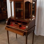 Антикварный секретер с крышкой-цилиндр 1860-х гг. 
