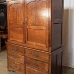 Антикварный двухъярусный шкаф из дуба 1820-х гг