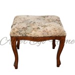 Антикварная банкетка в стиле неорококо 1920-х гг 