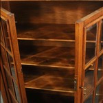 Антикварный книжный шкаф 1880-х гг. 