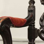 Антикварное кресло тронного типа резного темного ореха 1850-х гг. 