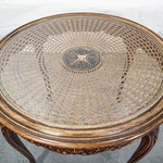 Винтажный кофейный столик с круглой столешницей 1950-х гг.