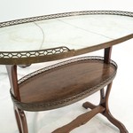 Старинный чайный столик с мраморной столешницей