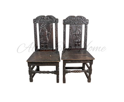 Пара антикварных стульев из темного дуба 1840-х гг.