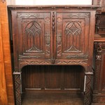 Антикварный поставец в неоготическом стиле 1910-х гг. 