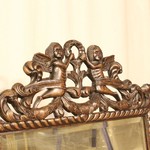 Антикварное зеркало в резной раме тёмного ореха 1880-х гг. 