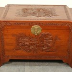 Антикварный китайский сундук с резными композициями 1910-х гг. 
