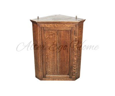 Антикварный навесной угловой шкафчик из дуба 1880-х гг. 