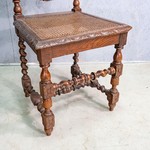 Комплект антикварных стульев из дубового массива с художественной резьбой 1860-х гг.