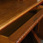 Антикварный немецкий буфет с раскрепованным фасадом и арочной нишей 1870-х гг. 