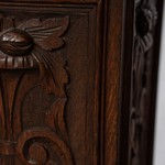 Антикварный постамент с резной композицией 1860-х гг. 
