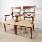 Пара антикварных стульев со сквозными спинками 1890-х гг.