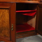 Антикварный книжный шкаф 1870-х гг. 