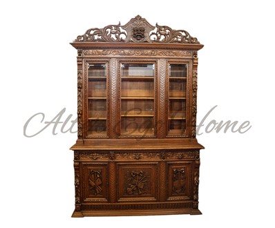 Антикварный книжный шкаф в стиле неоренессанс 1850-х гг. 