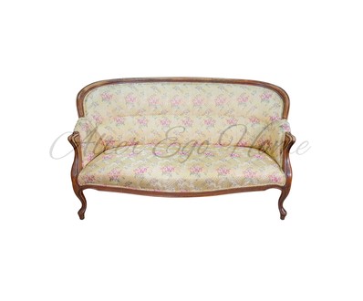 Антикварный диван с мягкой обивкой 1860-х гг.