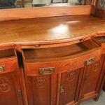 Антикварный буфет с фигурным фасадом 1890-х гг. 