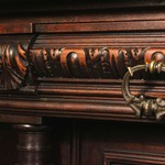 Антикварный буфет с резным убранством 1860-х гг. 