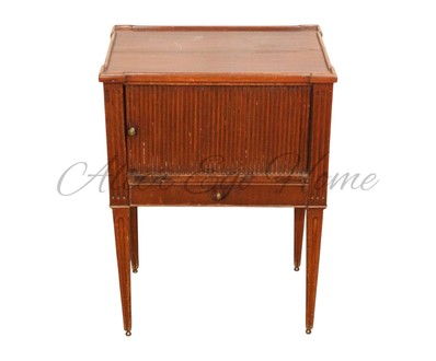 Антикварная тумба из махагони 1760-х гг. 