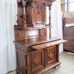 Антикварный буфет с резной композицией 1860-х гг. 