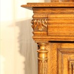 Антикварный буфет с резными композициями 1860-х гг. 