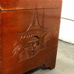 Антикварный китайский сундук с резными композициями 1910-х гг. 