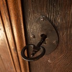 Антикварный шкафчик 1800-х гг. 