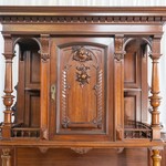 Антикварный буфет с резной композицией 1860-х гг. 