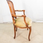 Винтажное кресло с ротанговой спинкой 1950-х гг.