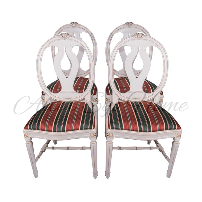 Антикварный комплект стульев из Швеции