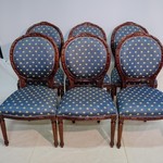 Набор антикварных стульев красного дерева с фигурными спинками 1860-х гг.