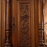 Антикварный буфет с резным декором 1860-х гг. 