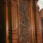 Антикварный немецкий буфет с раскрепованным фасадом и арочной нишей 1870-х гг. 