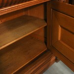 Антикварный немецкий буфет с раскрепованным фасадом и арочной нишей 1870-х гг. 