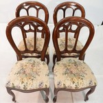 Комплект из 2х винтажных стульев с цветочной обивкой